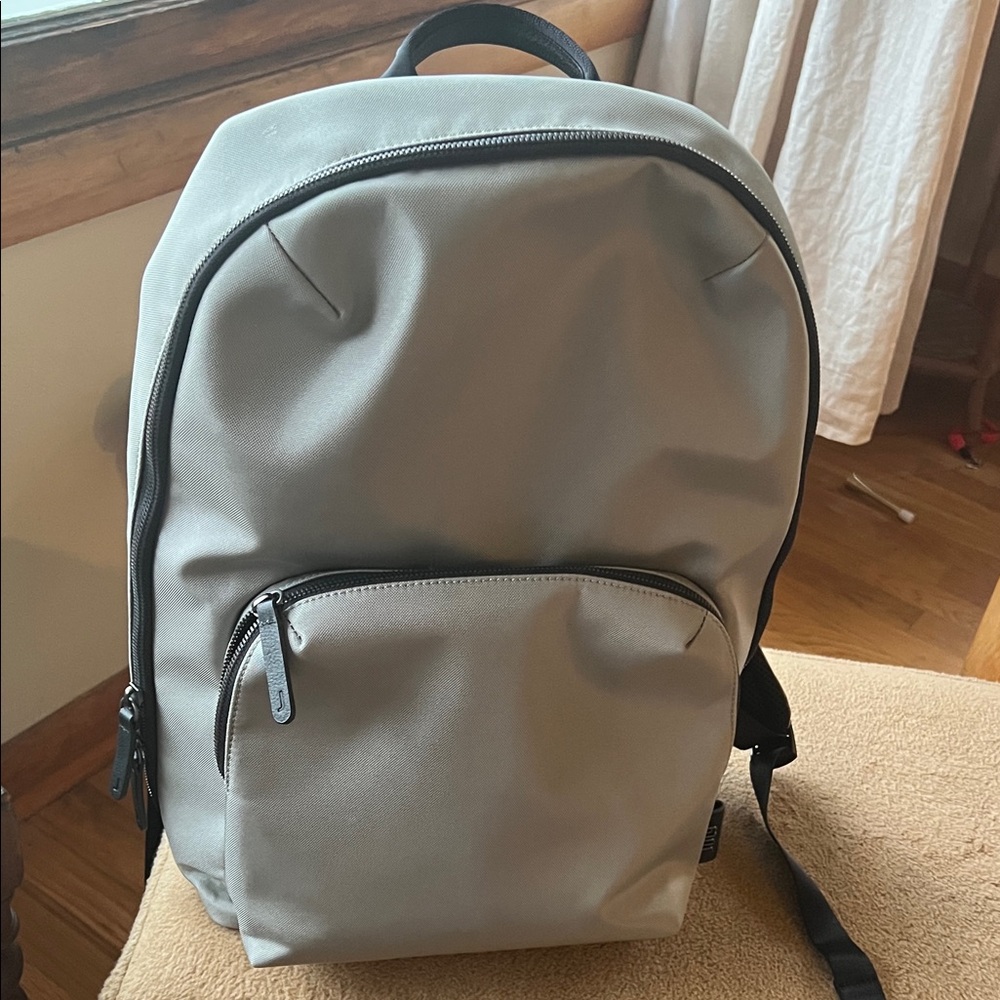 July Volume Plus Backpack - Picture 8 of 12